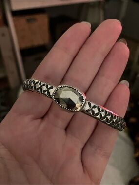Mountain rays sterling silver stamped pyrite cuff size small 6.5-7.5 wrist